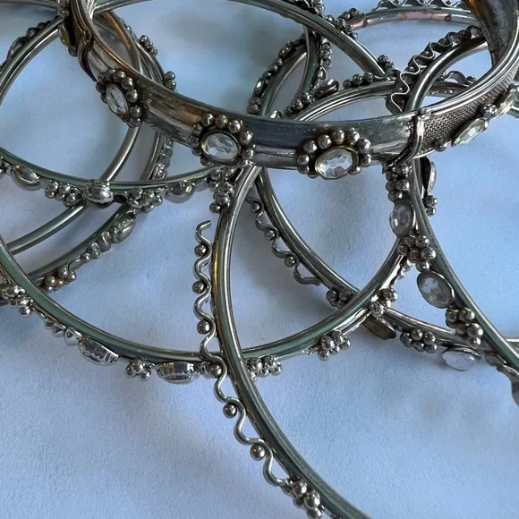 Bracelets - Picture 2 of 3